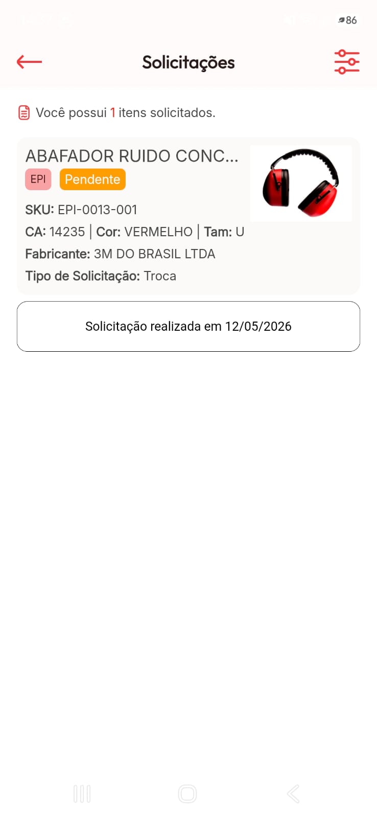 Tela de solicitações do aplicativo, com um pedido de troca pendente e a data da solicitação